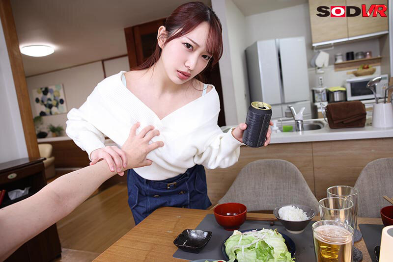 【VR】【8K】息子の嫁は俺(義父)に対し冷たいがセックスはさせてくれます。ただし無反応で無関心です。 弥生みづき 画像10