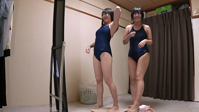 春原未来×乃木蛍 姉御の個撮 神レズスク水 女が自らカメラを持ち可愛い女子の水着姿をじっとり撮影!親父の個撮ゆずりのハミ毛、ジョリワキ等のフェチ接写はもちろん女に撮られる恥ずかしい放尿やローション密着やレズSEXを完全着衣で楽しむレズハメ撮りAV 画像7