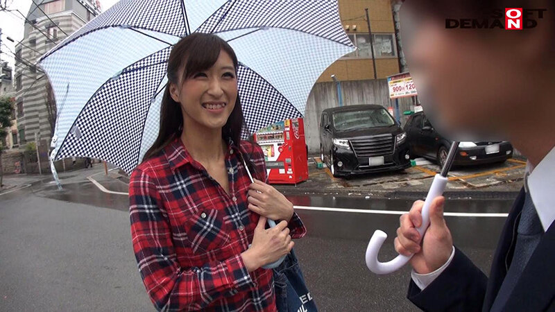コンドームなしのエッチな状況になったらどうなるのかをモニタリング 子供を通わせる先の保育園の美人先生とSEXがしたい!というパパの不倫願望を叶えるために真昼間からラブホで2人っきりでAVを見たらどうなるのか?! たいよう組 はな先生(29) 画像13