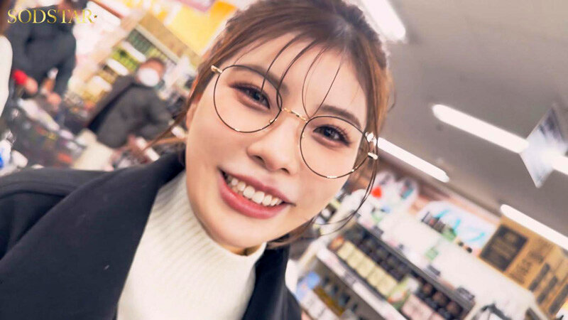 神木麗の休日 彼氏の自宅でハメ撮り、ノンストップ2本番と顔射。 画像2
