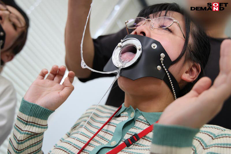 「イラマ汁はなぜ湧き出るのか?」SOD女子社員5名 イラマチオ刺激によるヌルネバどろり絶頂のど潮研究 SOD性科学ラボREPORT20 画像5