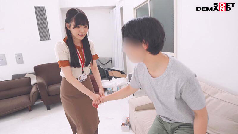 【ご報告】ただのOLで大変恐縮ですが、清楚系ビッチへ転身いたしました!育ちが良いOLがドM男性をイジメてマ×コを濡らした記録。宣伝部 松永あかり 画像6