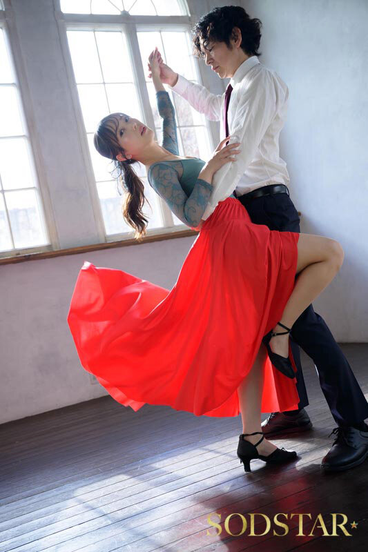 Shall we キメセク?社交ダンス講師が生徒である妻子持ち中年サラリーマンと不倫SEXグミにハマる 小湊よつ葉 画像2