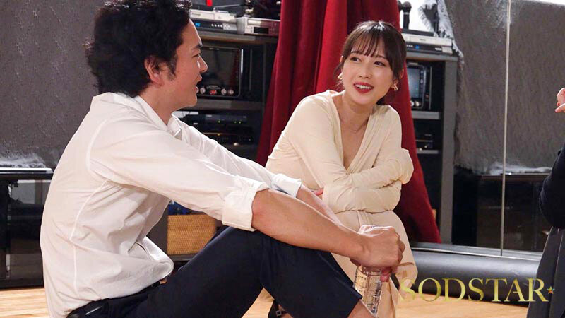 Shall we キメセク?社交ダンス講師が生徒である妻子持ち中年サラリーマンと不倫SEXグミにハマる 小湊よつ葉 画像3