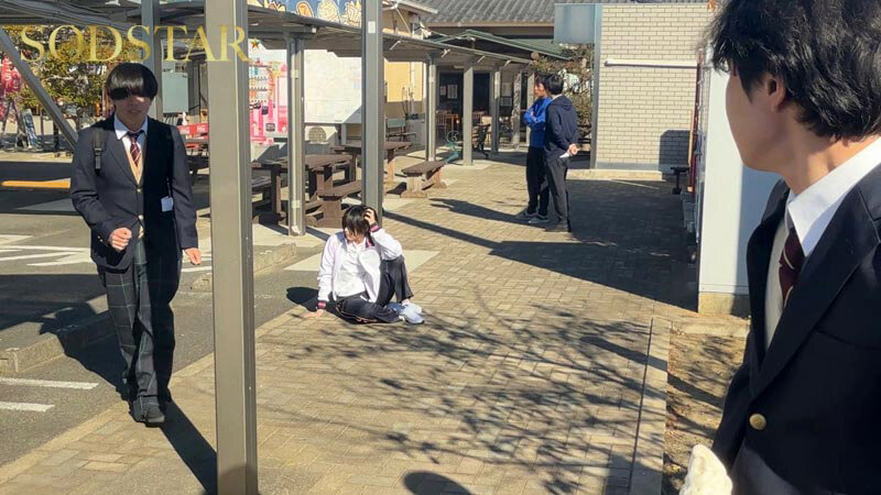 えwww修学旅行中、ボーイッシュな新人担任教師に憑依したったww 実は超敏感ムッツリ体質だった事が発覚www 俺(先生)のカラダを使って消灯後男子連中とエロいことしまくった大絶頂おふざけ記録。 柴崎はる 画像6