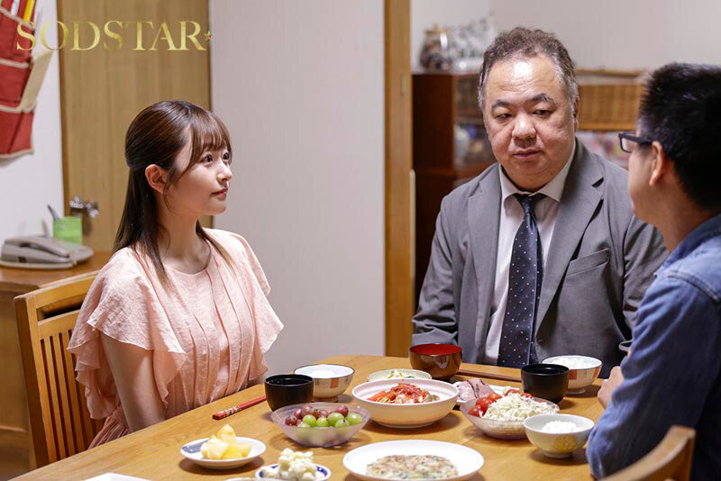 引きこもり訪問支援 ゴミ屋敷に放置された大量のシコティッシュに見かねて内緒でチンカス塗れのチンチンも笑顔で性サポートしてくれる優しいお手伝いさん 青空ひかり 画像14