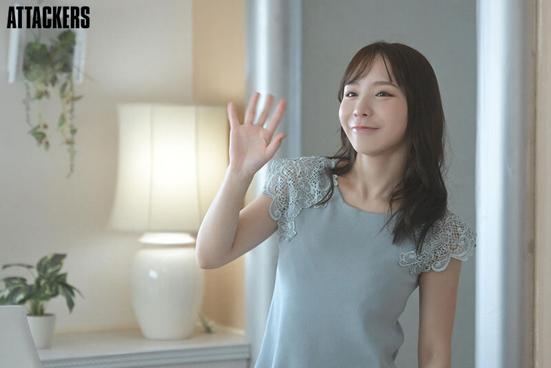 「お前の奥さん一か月間貸してくれよ。」僕が絶対に断れない状況で妻が上司に抱かれる夜。 海老咲あお 画像6