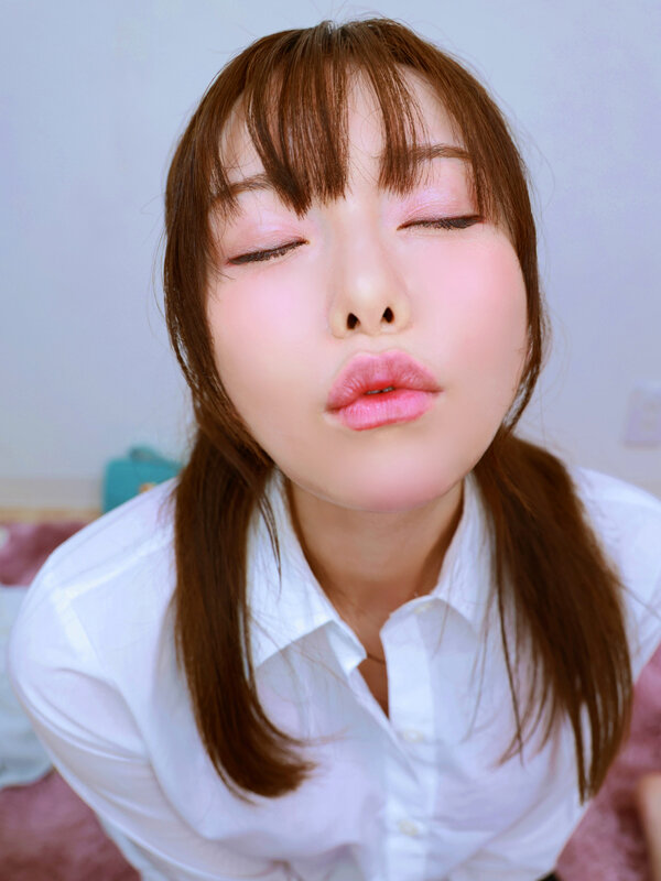 【VR】デカ尻すぎてパンツスーツが破れた女上司の恥じらう姿に辛抱たまらなくなり、ケツ肉ぶるんぶるん揺らす激ピスバックハメで一晩中ヤリまくった 秋元さちか 画像13