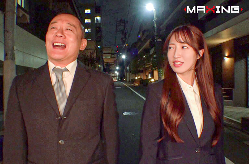 いい加減でノーテンキな上司とまさかの出張相部屋。ムカつくのに求め合い理性が崩れていく淫乱美人OL あかね麗 画像1