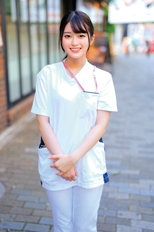 天使みたいに優しくて可愛いナースさん!「早漏に悩む童貞君の暴発改善のお手伝いしてくれませんか?」男性器慣れしているようで意外とウブな看護師さんが早漏すぎる童貞君にムラムラ膣キュンしちゃって生中出し筆おろしSPECIAL!ひかるさん しずなさん 画像1