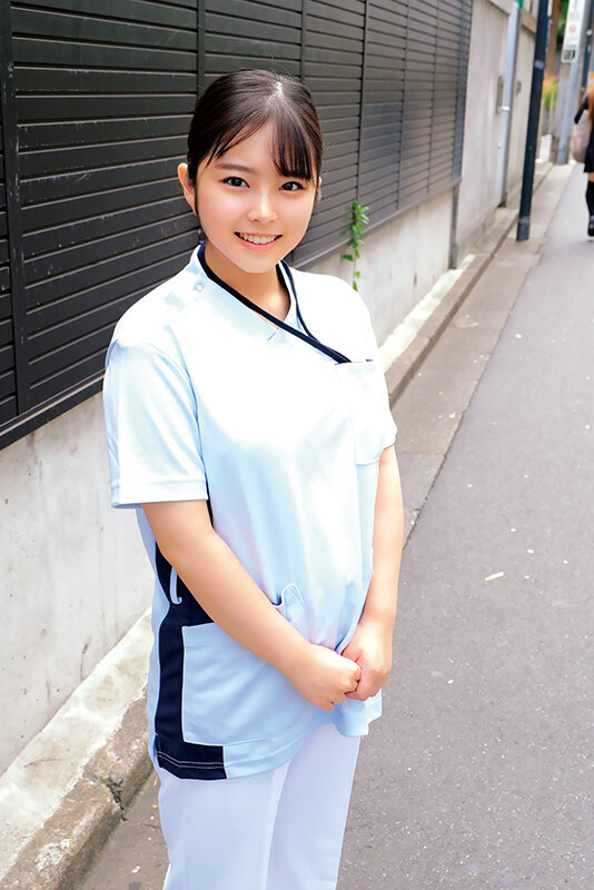 天使みたいに優しくて可愛いナースさん!「早漏に悩む童貞君の暴発改善のお手伝いしてくれませんか?」男性器慣れしているようで意外とウブな看護師さんが早漏すぎる童貞君にムラムラ膣キュンしちゃって生中出し筆おろしSPECIAL!ひかるさん しずなさん 画像2