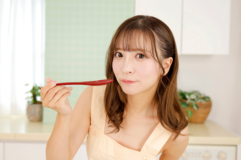 【VR】皆が羨む美人の嫁は重度のオチ●ポ中毒!24 時間SEXのお誘いが止まない(悪)?夢のような新婚生活 小那海あや 【8K】 画像6