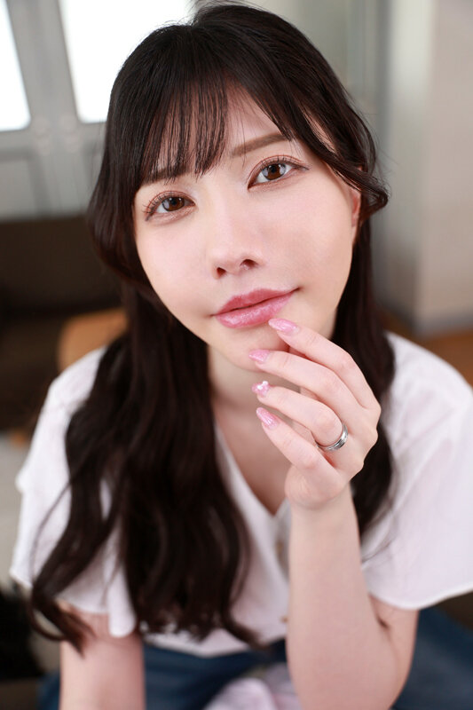 【VR】欲求不満な美人妻と体を重ねる昼下がり…旦那の居ぬ間にボクの家にやってきては舌をベロベロと絡みつかせ、濃密に求め合う唾液まみれのベロキス不倫。 藍芽みずき 画像8