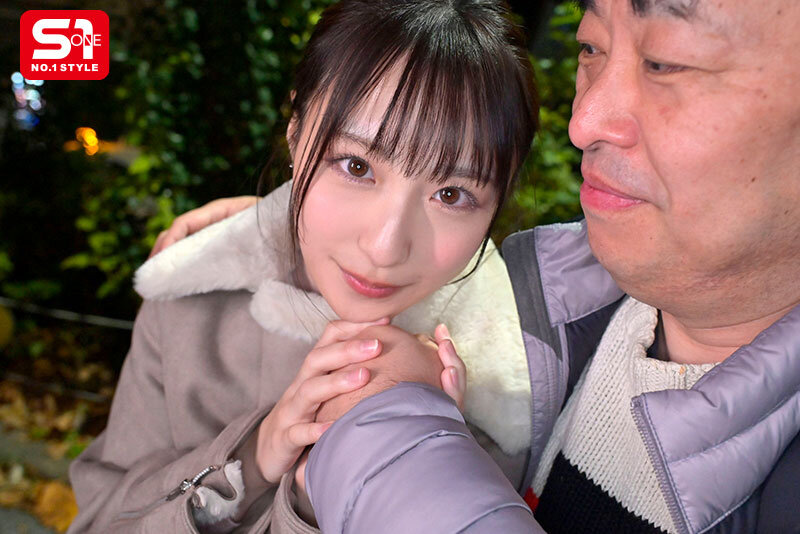 おじさんお泊りデート濃密性交 たくさん笑って、たくさんベロチュウして、たくさんねっちょり絡み合う最高の性交 新木希空 画像11