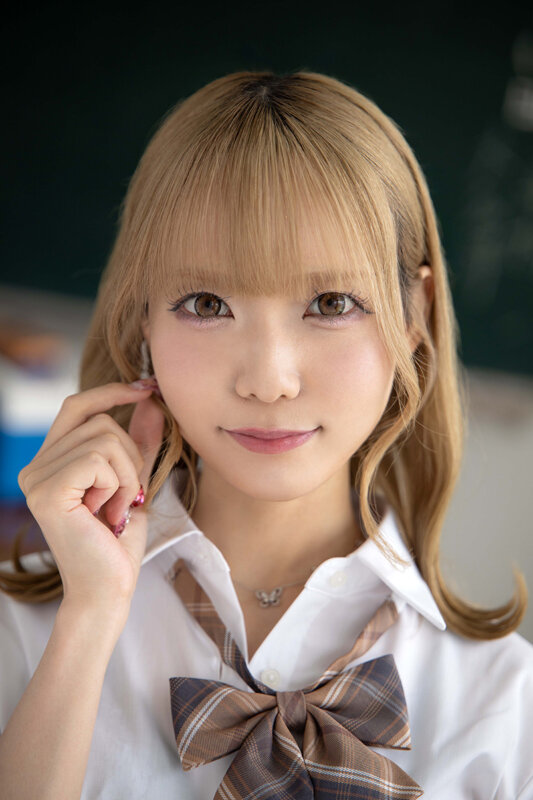 【VR】これぞ8K!顔面特化アングルVR ~ギャル女子校生x顔面特化アングル!ミナちゃんの 前のめりピストン騎乗位でメスがっちゃえ!!~ 藍瀬ミナ 画像4
