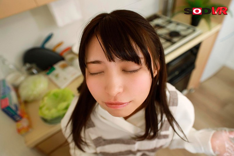 【VR】ダイレクト潮浴びVR 童貞の僕に初めてできた年上彼女の〈大好き潮〉を浴びまくる。 栗田みゆ 画像3