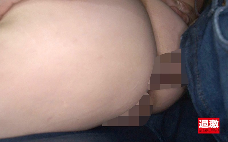 2穴中出し集団痴●バス2 画像15