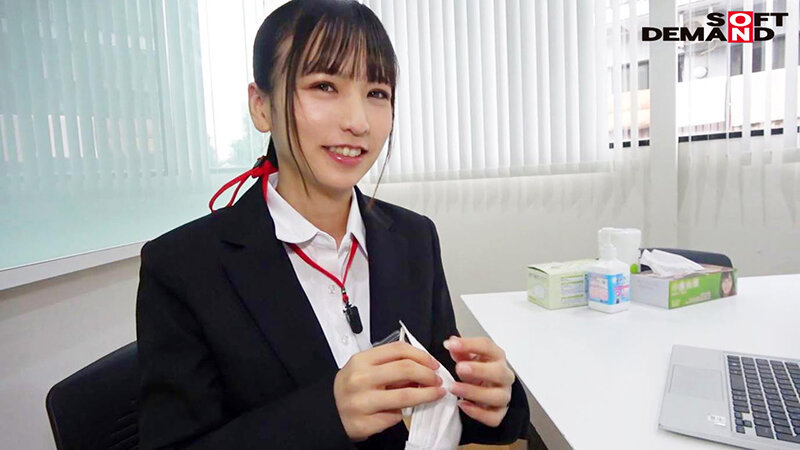 ロケ研修中の女子社員宮崎リンに突撃!野球拳 画像3