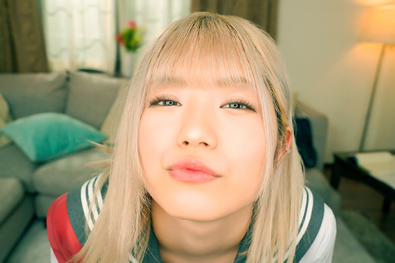 【VR】ノーブラ胸チラ見せで僕を誘惑してくる妹 るる・ゆず・ななみ 画像2