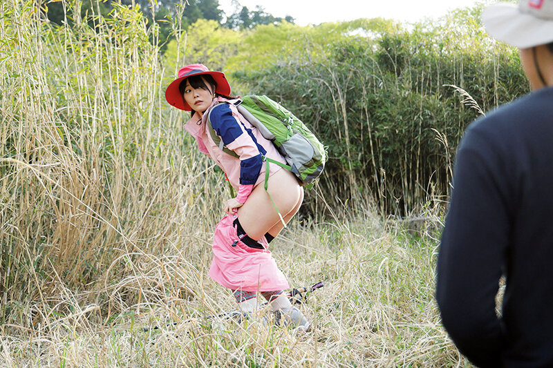 山ガール 野ションしてたら 見られてた!! 如月ゆの 画像6