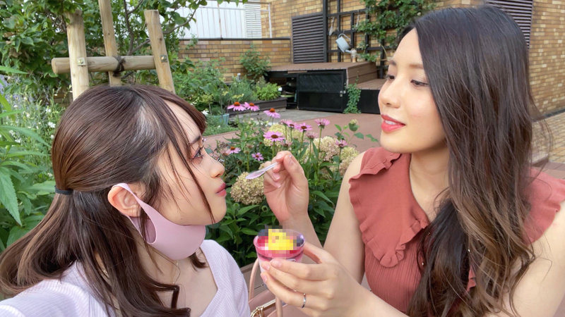 【レズ&乱交】美人義姉妹奥さま旦那交換スワッピング むっちり巨乳お姉ちゃんとスレンダーボディ妹ちゃんがレズキスしながらWチンポ挿入され感度MAXイキ狂う中出し 画像2