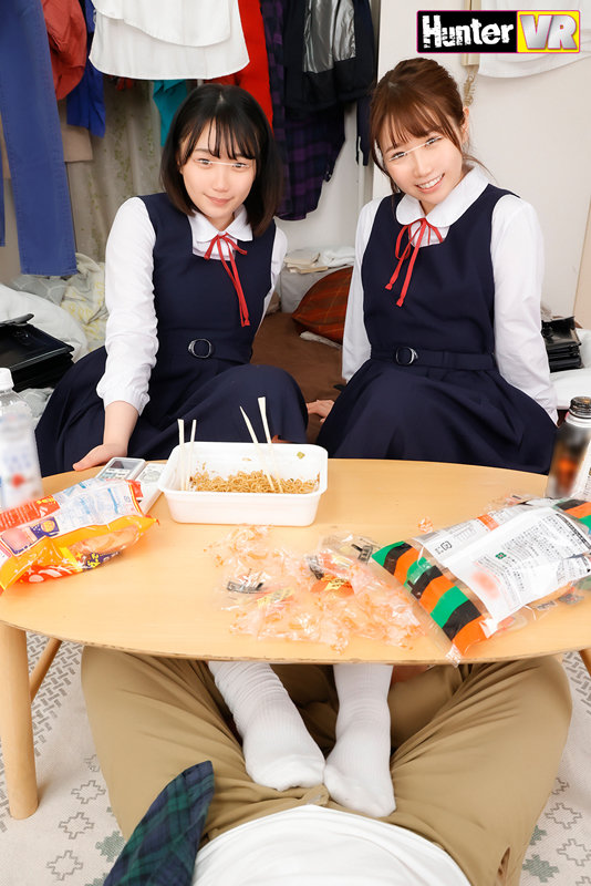 【VR】 ボクの家は放課後行き場のない鍵っ子女子の溜まり場。近所の鍵っ子は学校が終わると親御さんが仕事から帰って来る時間まで、ボクの家に入り浸ってエッチなことをしたがる。しかも何度射精しても許してくれない。 画像4