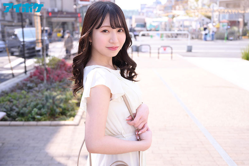 ≪衝撃の手コキ&フェラ≫ 女子アナ内定を蹴って…Gカップ美巨乳の名門現役女子大生AVデビュー 流川莉央 画像1