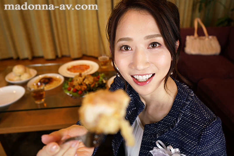 【VR】マドンナ人気シリーズをVRで再現!! 卒業式の後に…大人になった君へ義母からの贈り物-。 水戸かな 画像3