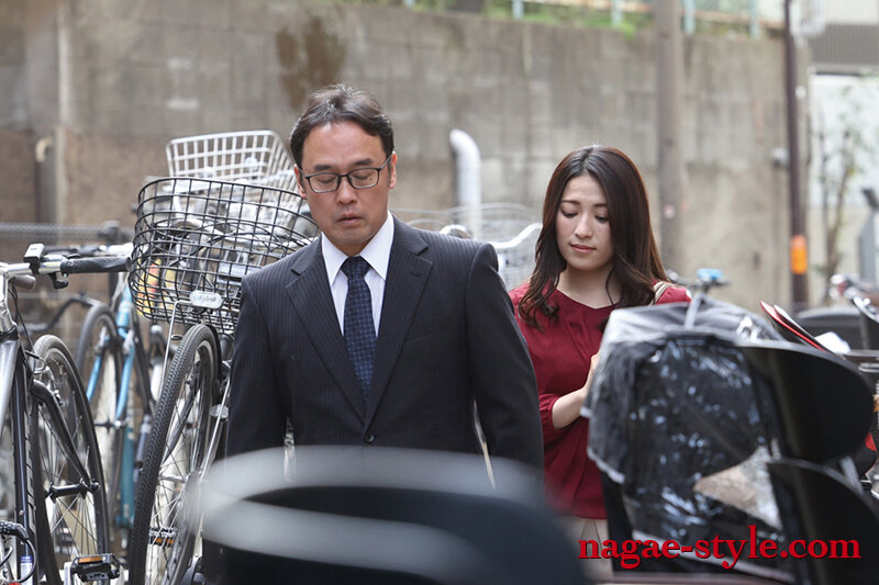 借金夫婦‥ 妻がダッチワイフにされました。3 ~朝から晩まで男たちに輪●された妻~ 紗々原ゆり 画像12