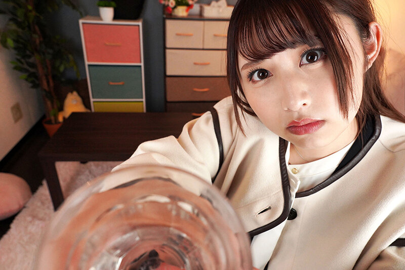 【VR】確信犯な誘惑魔おっぱい 会社の飲み会後、上司の家に連れていかれ… 手の平で転がされるフェロモン攻撃に不覚にも勃起してしまったボク 水原みその 画像4