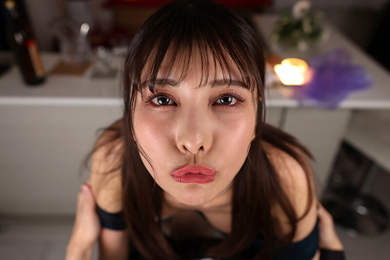 【VR】ここは場末の闇スナック 気さくで巨乳なママは、気に入った男をゲーム感覚で手玉に取る淫乱な女でした。 画像8