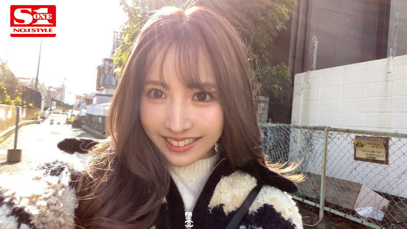 初体験は三上悠亜 童貞喪失してあげたその日からひたすらセックスに明け暮れた2人きりの筆おろしドリーム同棲ドキュメント 画像1
